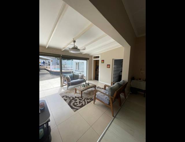 6 BEDROOM HOUSE TO LET IN GLENWOOD